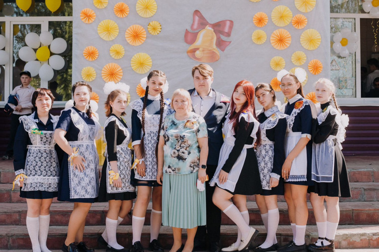 Выпускники.